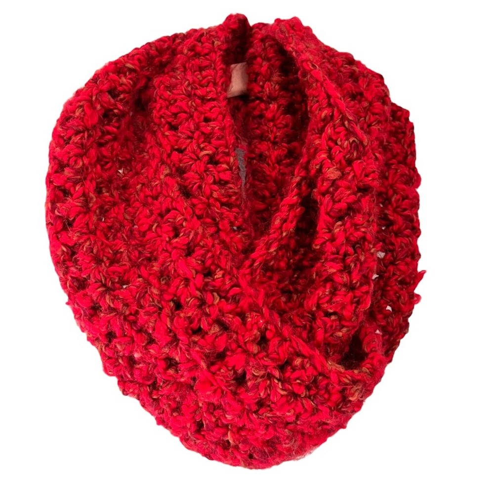 Handcrafted Chunky Cowl Crochet Scarf | Red